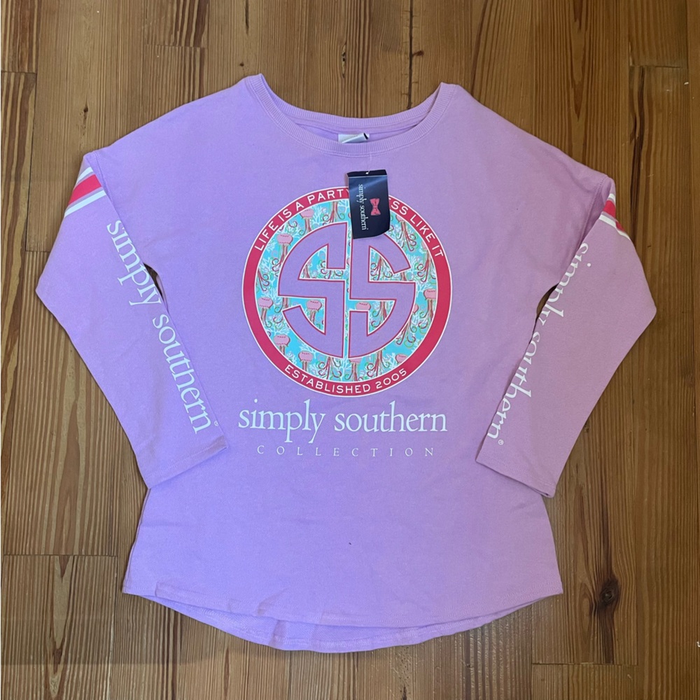 NWY Simply Southern light purple emblem crew neck sweater SIZE S